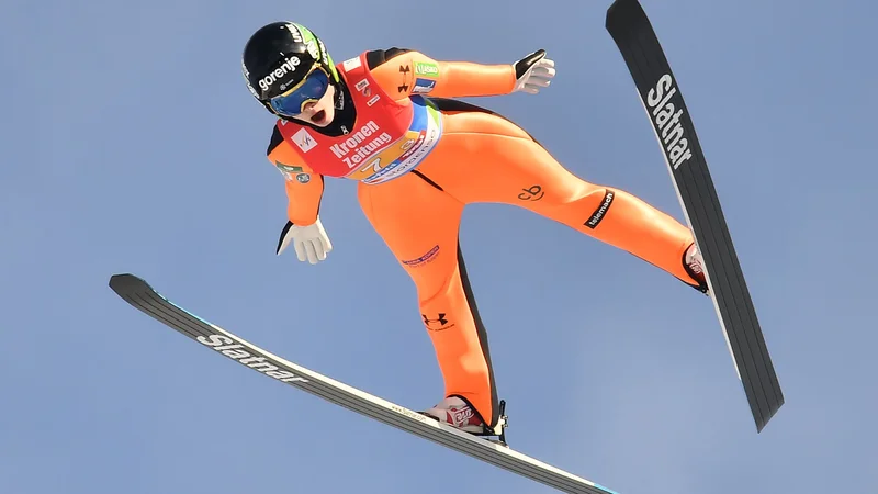 Fotografija: Nika Križnar je bila za minuto celo rekorderka naprave. FOTO: Joe Klamar/AFP