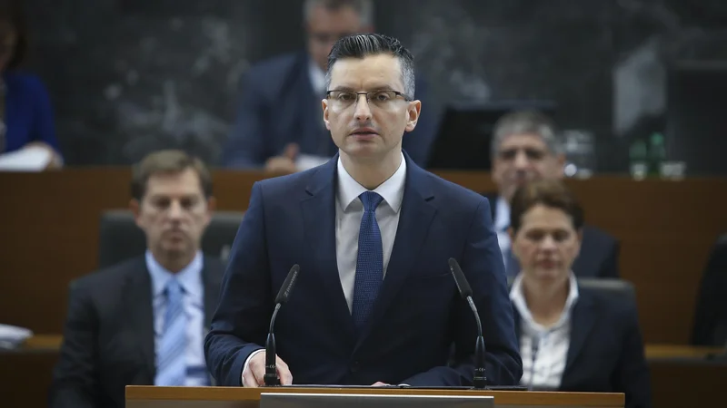 Fotografija: Premier Marjan Šarec je predstavil oba kandidata za ministra. FOTO: Jože Suhadolnik/Delo