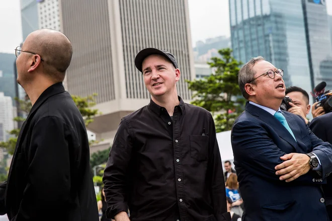 Kaws je diplomiral na newyorški šoli za vizualne umetnosti, nato je bil nekaj časa zaposlen pri Disneyju. FOTO: Isaac Lawrence/AFP