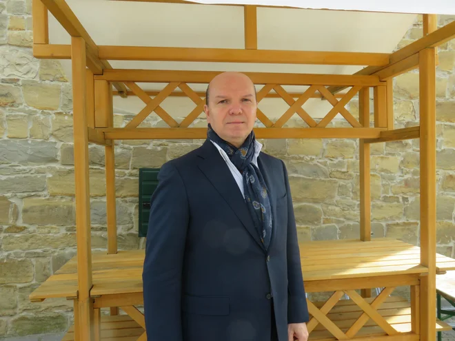 Đenio Zadković, piranski župan:&nbsp;&nbsp;&raquo;Zdaj bom moral za realizacijo projektov, ki si jih je zastavilo naše gibanje, iskati nove partnerje.&laquo; Foto Nataša Čepar