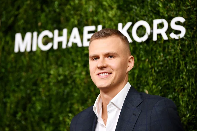 Triindvajsetletni Latvijec Kristaps Porzingis se je znašel v neprijetnem položaju po odprtju preiskave zaradi domnevnega posilstva. FOTO: AFP