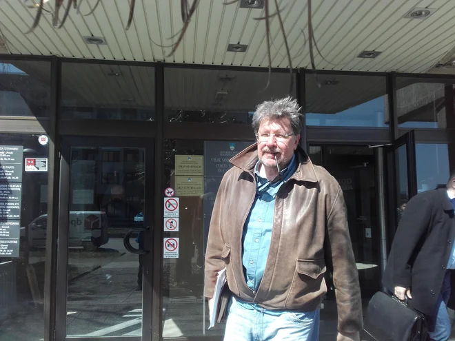 Igor Bavčar ob izhodu iz koprskega sodišča. FOTO: Nataša Čepar