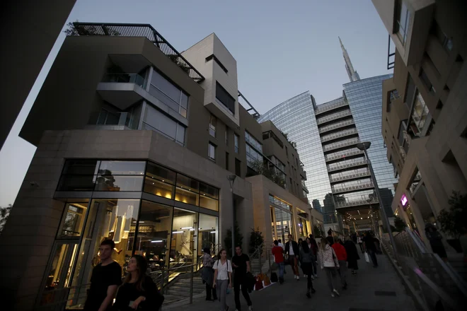 Porta Nuova zadnja leta slovi kot bančno-poslovna četrt. Foto Blaž Samec