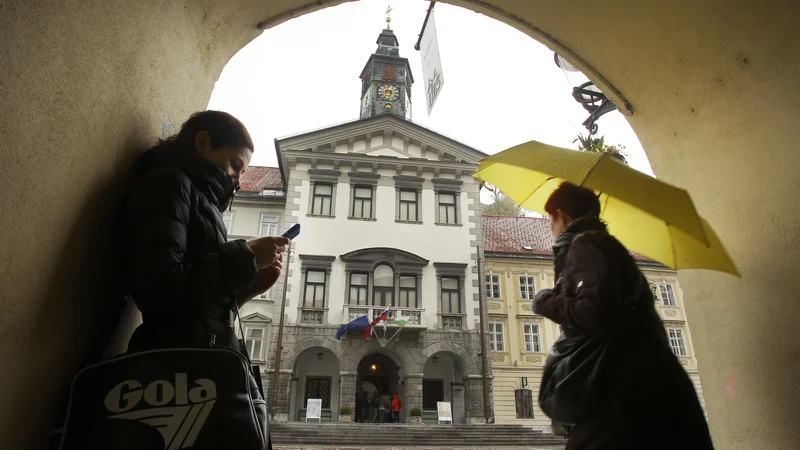 Fotografija: Na Magistratu so že pripravili spremenjen občinski proračun za leto 2019. FOTO: Jure Eržen