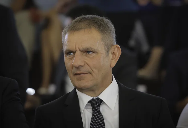 Peter Vrisk Predsednik zadružne zveze 26.8.2017 Gornja Radgona Slovenija
[Peter Vrisk,Predsednik zadružne zveze Slovenija,Gornja Radgona,Slovenija,26.8.2017]