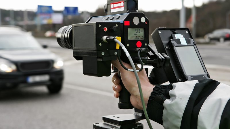 Fotografija: Hitrost je najpogostejši vzrok prometnih nesreč. FOTO: Getty Images/Istockphoto