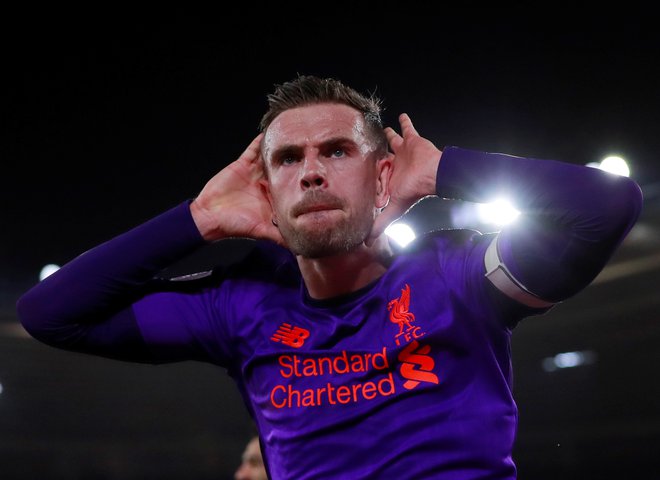 Jordan Henderson je poslušal veselje Liverpoolovih navijačev. FOTO: Reuters