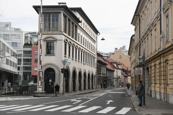 Poljansko cesto bodo znova odprli predvidoma 17. avgusta. FOTO: Uroš Hočevar