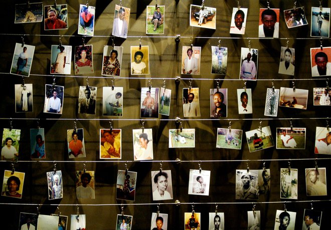 Med genocidom nad Tutsiji je bilo posiljenih tudi okoli pol milijona žensk. Številne moške je doletela kastracija. FOTO: Reuters
