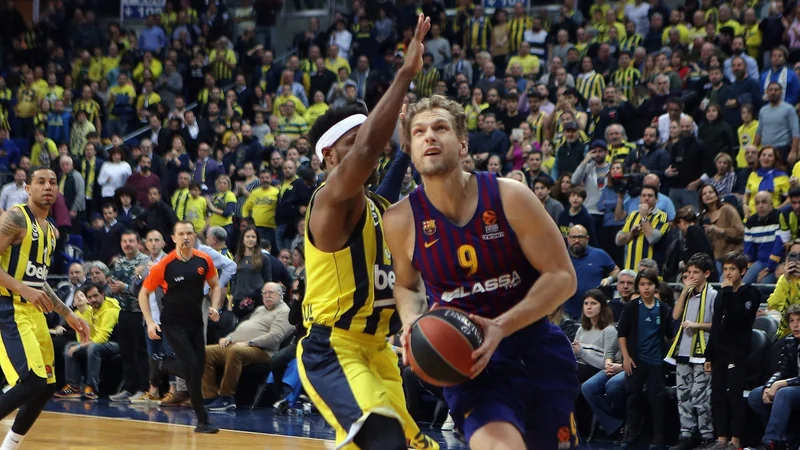 Fotografija: Jako Blažiča v četrtfinalu čaka Anadolu Efes. FOTO: Euroleague