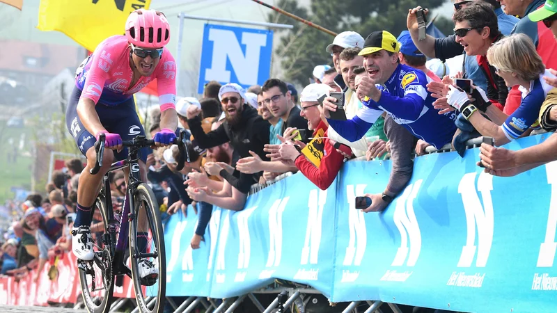 Fotografija: Alberto Bettiol 7. aprila 2019 zagotovo ne bo pozabil. FOTO: AFP