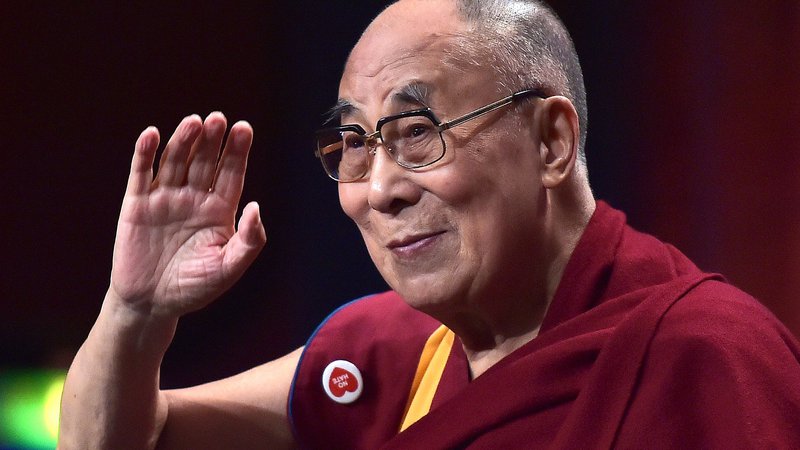 Fotografija: Dalajlama je tibetanski duhovni voditelj. FOTO: AFP