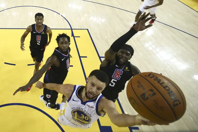 Stephen Curry je končnico začel z 38 točkami. FOTO: USA Today