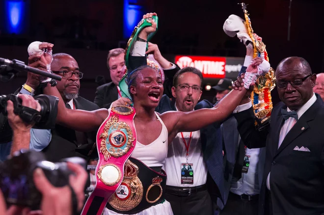 Olimpijska prvakinja iz Londona '12 in Ria de Janeira '16 je združila vse štiri najuglednejše šampionske pasove (IBF, WBA, WBC in WBO), za nameček je osvojila tudi diamantnega po različici WBC. FOTO: AFP