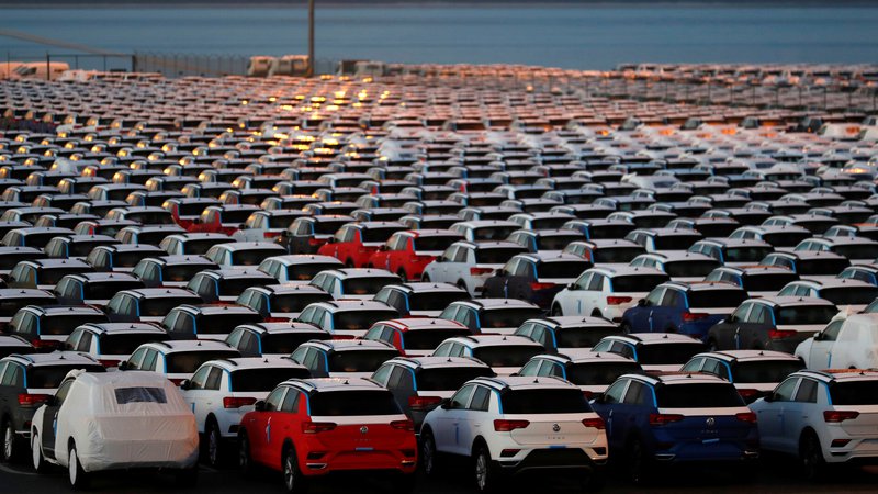 Fotografija: Kar osem odstotkov čezatlantske trgovine predstavljajo izdelki avtomobilske industrije. FOTO: Reuters