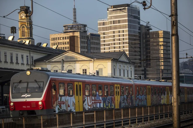 Eden od slovenskih projektov, kjer iščejo investitorje, je tudi ljubljansko železniško vozlišče. FOTO: Voranc Vogel/Delo