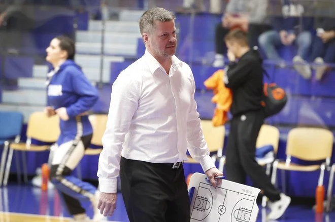 Boštjan Kuhar želi s Hopsi presenetiti Krko. FOTO: Leon Vidic