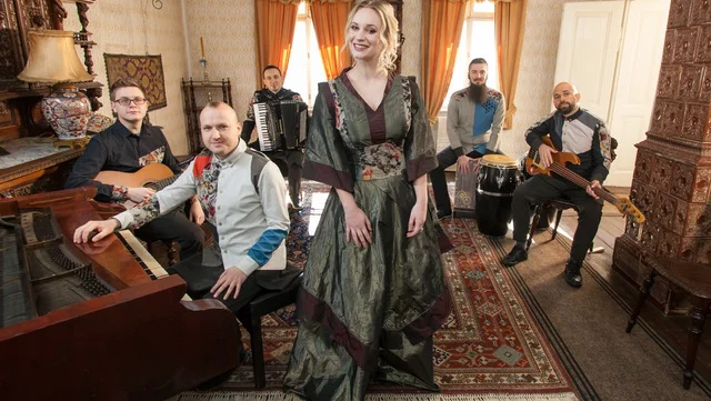 Fotografija: Divanhana, atraktivni predstavniki novega sevdaha.
FOTO: promocijsko gradivo