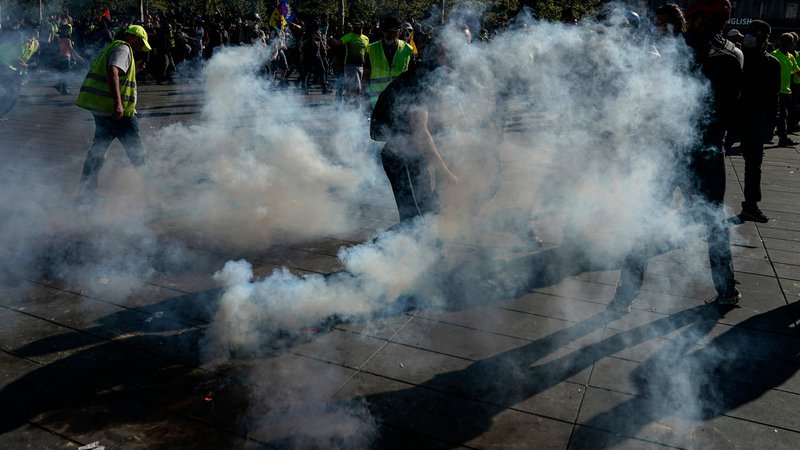 Fotografija: Na ulicah Pariza znova prostestniki. FOTO: Lionel Bonaventure/AFP