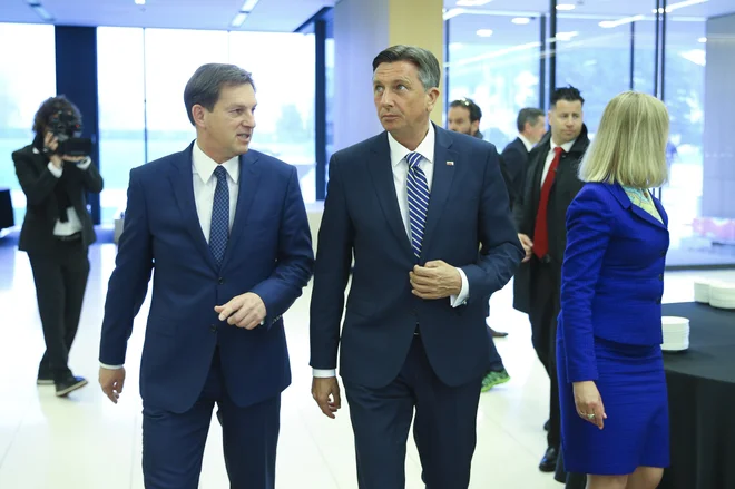 Zunanji minister in predsednik republike sta nagovorila zbrane. FOTO: Jože Suhadolnik/Delo
