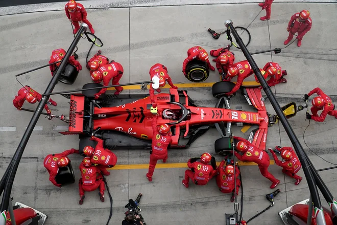 Pri Ferrariju je po treh slabih dirkah že zavladal preplah. FOTO: Reuters