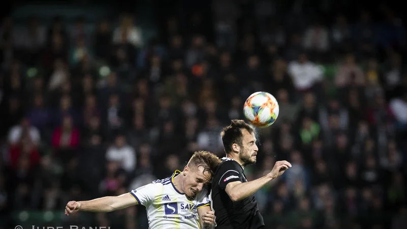 Fotografija: Maribor je v polfinalu pokala remiziral z Muro na Fazaneriji. FOTO: Jure Banfi
