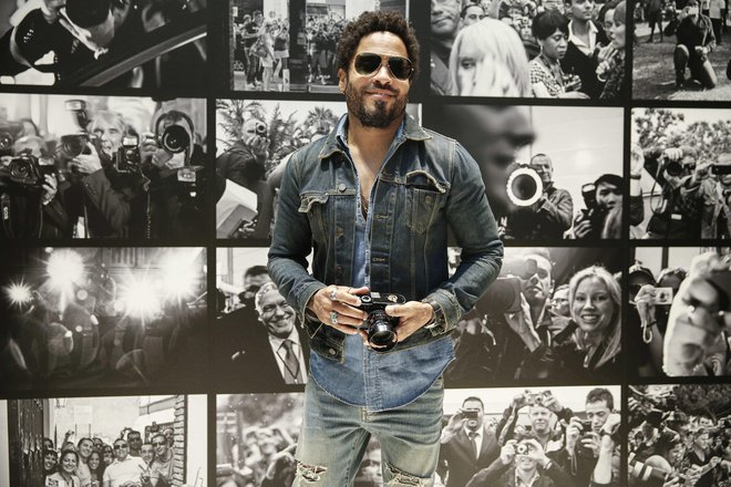 Lenny Kravitz na razstavi svojih fotografij.<br />
FOTO: Franziska Krug
