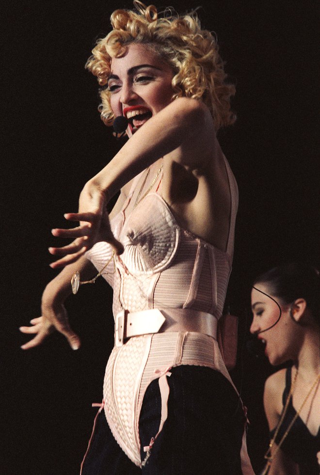 Madonna je najbolje prodajana izvajalka vseh časov (300 milijonov plošč), nesporna kraljica popa, preobrazbe in provokacij. FOTO: Jerry Lampen/Reuters