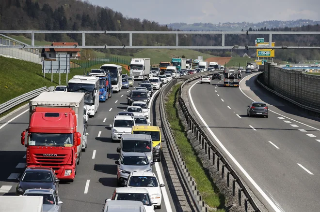 V Sloveniji smo med prvimi v Evropi ratificirali<strong> </strong>eCMR (elektronski tovorni list) protokol, pa tudi težnja evropske komisije je, da sčasoma eCMR postane obvezen. FOTO: Uroš Hočevar/Delo