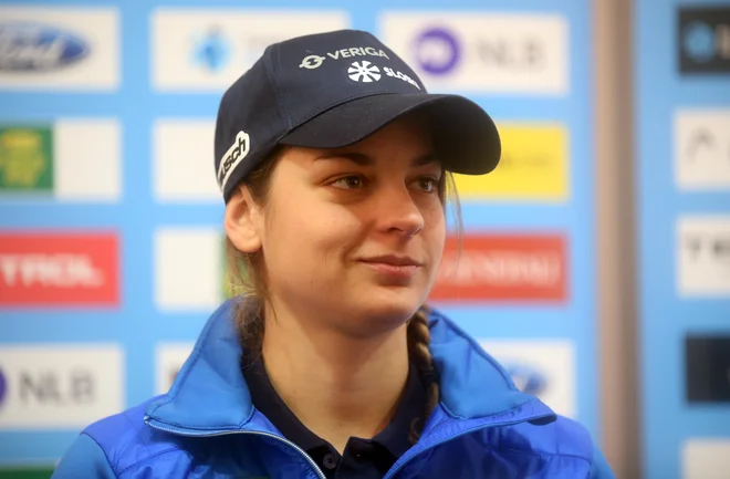 Kineziologinja Anja Šešum bo v prihodnje sodelovala s sedmimi avstrijskimi tekmovalkami. Izziv ji bo prehod iz majhne ekipe v veliko. FOTO: Tadej Regent/Delo