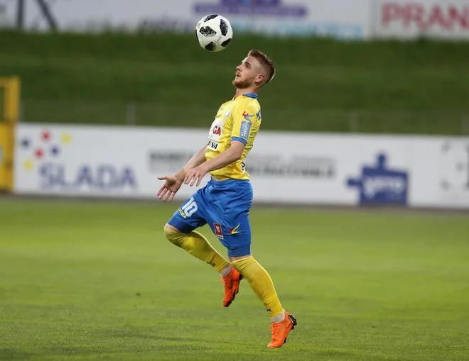 Rudi Požeg Vancaš je v tej sezoni še izobljšal svoje statistiko in je resen Kronavetrov izzivalec. FOTO: Tadej Regent/Delo