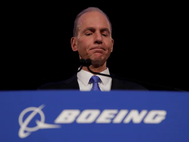 Dennis Muilenburg je zavrnil pozive k odstopu. FOTO: Reuters
