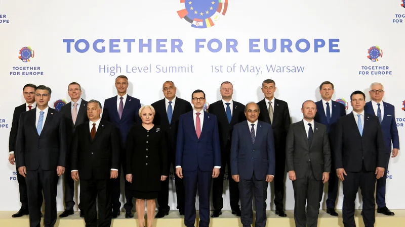 Fotografija: 15. obletnico širitve visoki predstavniki obeležujejo s slovesnostjo v Varšavi. FOTO: Agencja Gazeta/Reuters