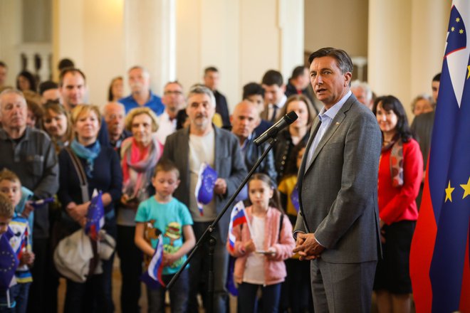 Predsednik je odprl vrata državne palače. FOTO: Twitter/Borut Pahor