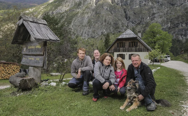 Marko, Maruša, Stanka, Urša in Matevž. Foto Jože Suhadolnik