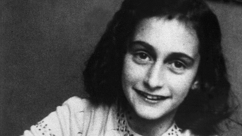 Fotografija: Ana Frank je zapise za tako imenovano različico B dnevnika izbrala sama, objaviti ga je hotela po koncu druge svetovne vojne. FOTO: Wikipedija