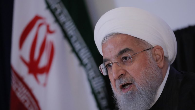 Fotografija: Predsednik Hasan Rohani, bo Irana prenehal spoštovati omejitev proizvodnje obogatenega urana. Foto: Reuters