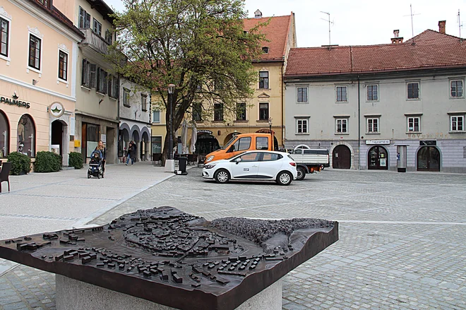 Danes se bodo ves dan vrstili dogodki ob uradnem odprtju prenovljenega novomeškega središča. Foto Simona Fajfar