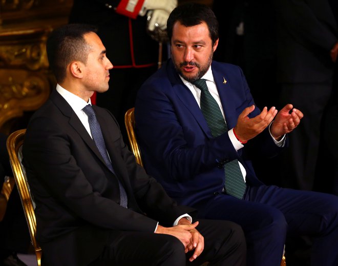  Matteo Salvini in  Luigi Di Maio, zaveznika in sovražnika hkrati. FOTO: Reuters/Tony Gentile.
