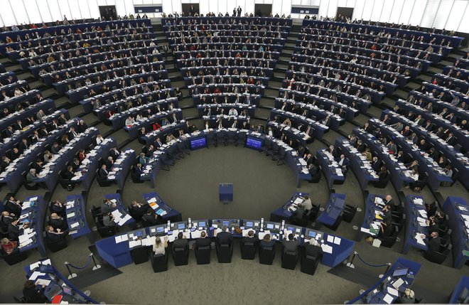 »Isti poslanec, ki ni nič naredil oziroma se mu o omenjeni direktivi EU ni niti sanjalo, spet kandidira za EU-poslanca.« Foto Reuters