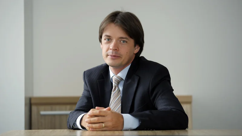 Fotografija: Borut Smrdel, predsednik revizijske komisije Rpublike Slovenije, v Ljubljani, 11. septembra 2013. Foto Uroš Hočevar/delo