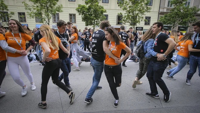 Maturantska četvorka v ljubljani. FOTO: Jože Suhadolnik