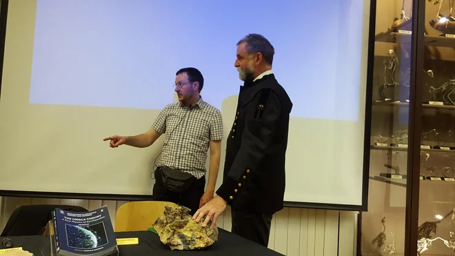 Doktorja geoloških znanosti Jure Žalohar in Uroš Herlec sta prepričana tudi v veliko uporabno vrednost teorije. FOTO: Borut Tavčar/Delo