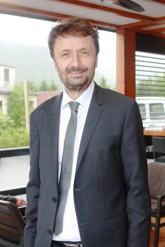 Zagorski župan Matjaž Švagan: »Kljub temu da občina ni udeleženka v postopku izbire, se intenzivno zavzemamo za rešitev Medijskih, saj njihova oživitev ne bo le rešitev za zagorski, temveč tudi za zasavski turizem.«