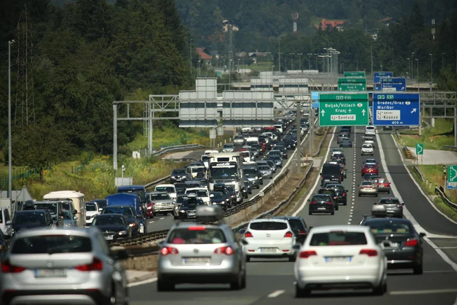 Uporaba aplikacije se še posebno izplača mladim voznikom.<br />
FOTO Jure Eržen/Delo