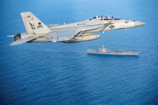 FOTO: Reuters/U. S. Navy