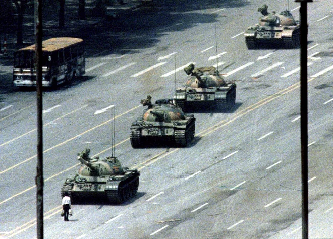 Trg nebeškega miru pomladi 1989. FOTO: Reuters