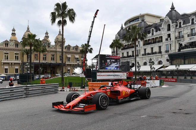 Sebastian Vettel je prvič v sezoni osvojil drugo mesto. FOTO: AFP