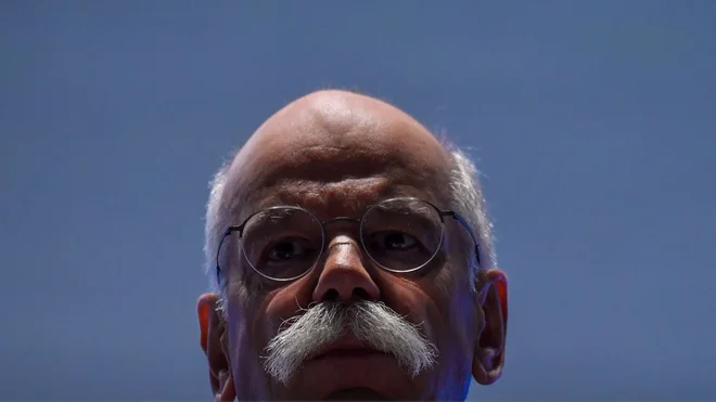 Dieter Zetsche končuje dolgoletno kariero. FOTO: AFP