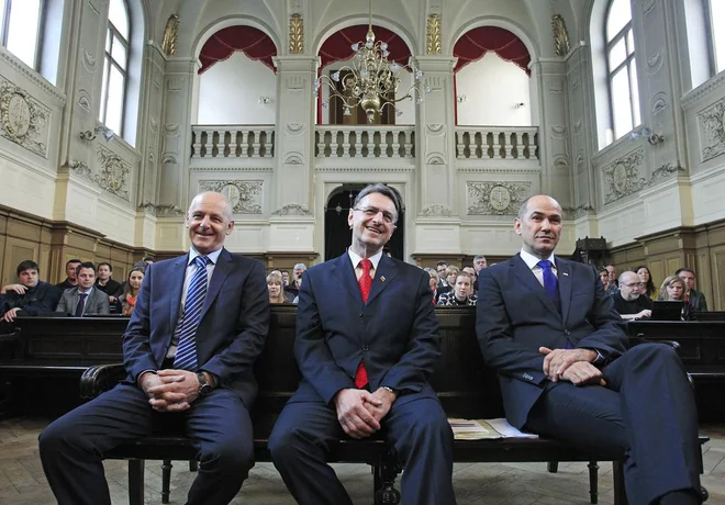Primer Patria, v katerem so bili obsojeni Ivan Črnkovič, Tone Krkovič in Janez Janša, je po razveljavitvi obsodilne sodbe na ustavnem sodišču zastaral. FOTO: Leon Vidic